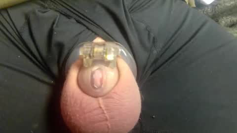 Snapshot of lucky_cuck chatting on January 2, 9:18 pm Lucky Cuck online show from January 2, 9:18 pm