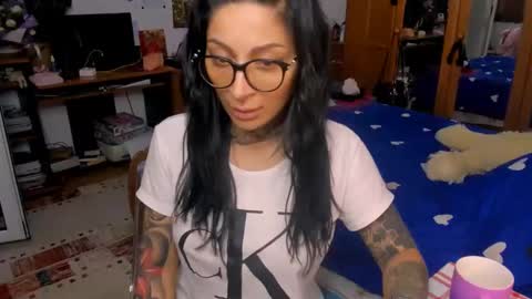 lucky_deniz online show from December 17, 1:27 pm