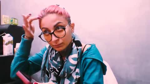 Snapshot of lucky_denizz chatting on December 5, 9:40 am lucky_denizz online show from December 5, 9:40 am