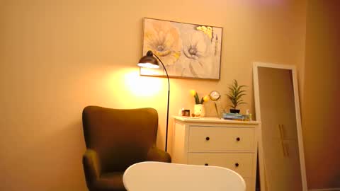 lucky_foryou_baby online show from December 12, 10:45 am