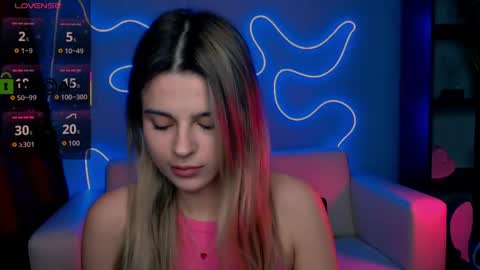 Snapshot of luckybabymeow chatting on May 6, 7:52 pm Mila Sweetheart online show from May 6, 7:52 pm