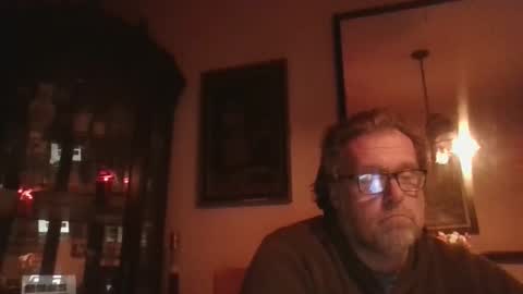 Snapshot of luckyblondecouple chatting on January 3, 4:11 am LuckyBlondeCouple online show from January 3, 4:11 am