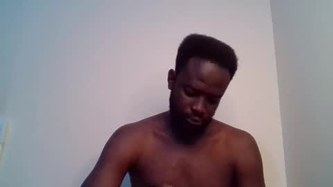 Snapshot of luckycharly chatting on May 19, 2:40 am MASTER DOM online show from May 19, 2:40 am
