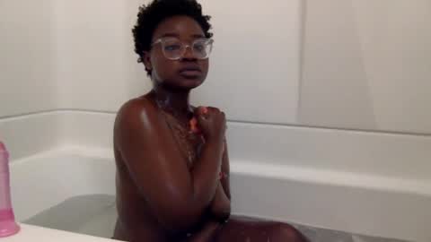 luckyclover4444 online show from August 7, 2:41 pm