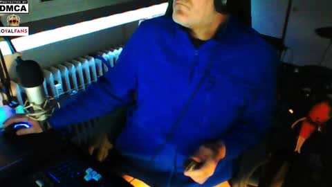 Snapshot of luckyfreak1 chatting on February 16, 5:26 am call me Stefan online show from February 16, 5:26 am