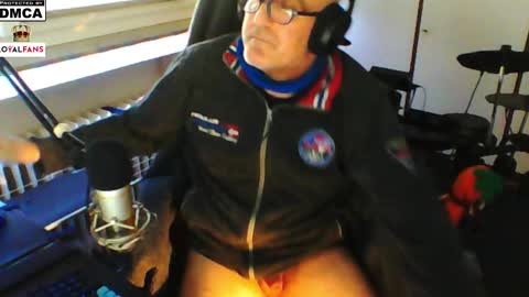 Snapshot of luckyfreak1 chatting on March 2, 9:21 am call me Stefan online show from March 2, 9:21 am