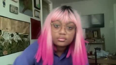 Snapshot of luckylaci777 chatting on September 29, 6:24 pm luckylaci777 online show from September 29, 6:24 pm