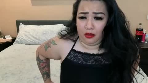 Snapshot of luckylee1992 chatting on June 17, 2:25 am luckylee1992 online show from June 17, 2:25 am