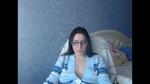 luckylinda23 online show from February 26, 2:03 pm