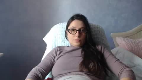 luckylinda23 online show from April 4, 11:40 am