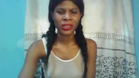 Snapshot of luckymadequeen chatting on January 5, 1:36 pm Gloria online show from January 5, 1:36 pm