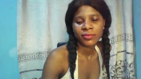 Snapshot of luckymadequeen chatting on January 19, 10:28 pm Gloria online show from January 19, 10:28 pm
