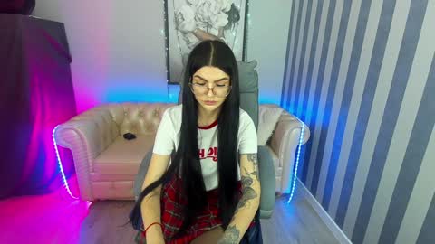 Monika online show from February 8, 8:09 am