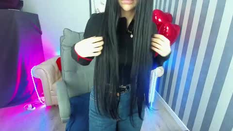 Monika online show from February 13, 2:31 pm