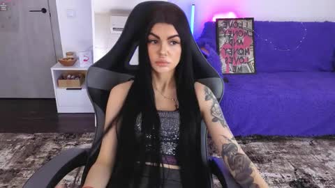 Monika online show from February 8, 9:34 am