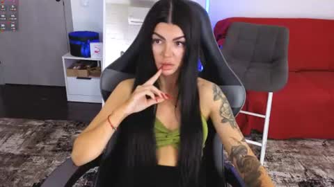 Snapshot of luckyrebel_ chatting on June 14, 5:20 am Monika online show from June 14, 5:20 am
