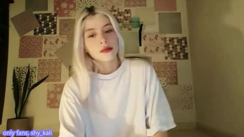 luckysapphire777 online show from December 22, 6:43 am