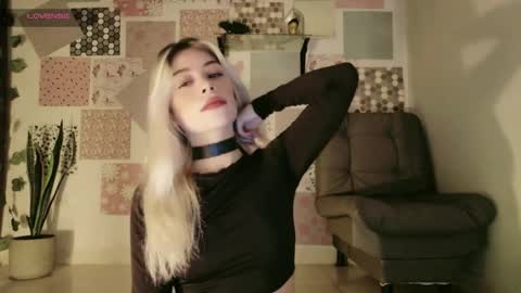 luckysapphire777 online show from May 31, 11:06 am