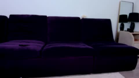 Mia online show from February 5, 5:20 am