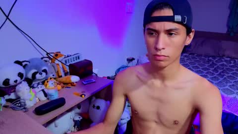 Snapshot of luclawthorne chatting on September 14, 6:01 am Lu Independent Model online show from September 14, 6:01 am