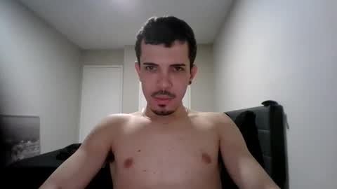 Snapshot of lucxn chatting on November 8, 7:08 am lucxn online show from November 8, 7:08 am