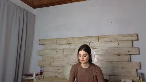 Lucy online show from December 14, 9:08 pm