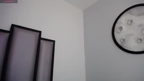   online show from November 22, 6:45 am