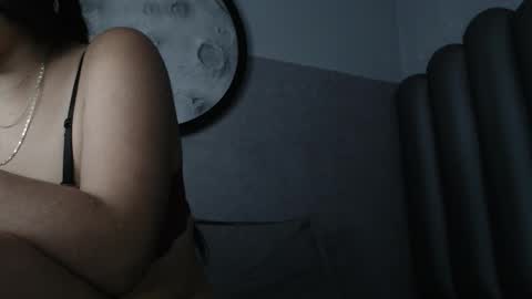   online show from February 8, 4:43 pm