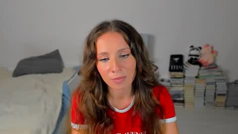 Snapshot of lucy__ray chatting on September 17, 7:48 pm lucy__ray online show from September 17, 7:48 pm