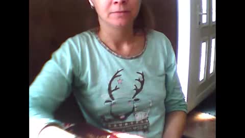 Snapshot of lucy_angel5 chatting on January 30, 10:40 am Lucy online show from January 30, 10:40 am