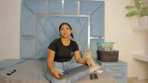 Lucia  online show from June 16, 1:47 pm