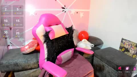 lucy_beatifull online show from February 14, 9:24 am