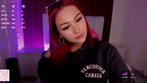 lucy_beatifull online show from July 17, 8:43 am