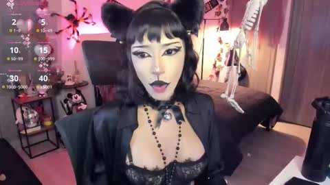 Snapshot of lucy_fernandez chatting on October 7, 5:04 am lucyfer online show from October 7, 5:04 am
