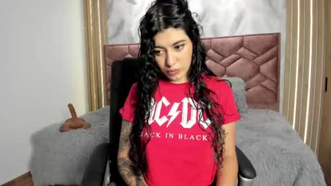 Lucy Greys online show from October 21, 11:55 am