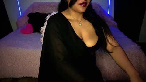 Snapshot of lucy_kanne chatting on December 6, 7:23 pm Lucy online show from December 6, 7:23 pm