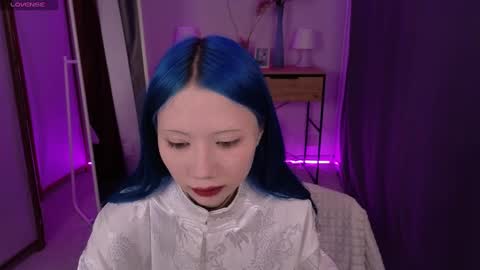 Snapshot of lucy_millss chatting on February 21, 2:06 pm  LUCY  online show from February 21, 2:06 pm