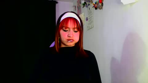Snapshot of lucycherry__ chatting on February 7, 4:16 am LUCIA online show from February 7, 4:16 am