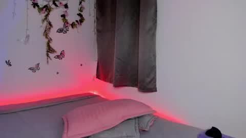 Lucy online show from February 14, 3:00 am