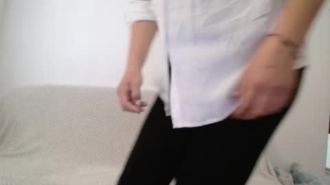 Snapshot of lucyhot6 chatting on September 18, 6:37 am lucybylucy online show from September 18, 6:37 am