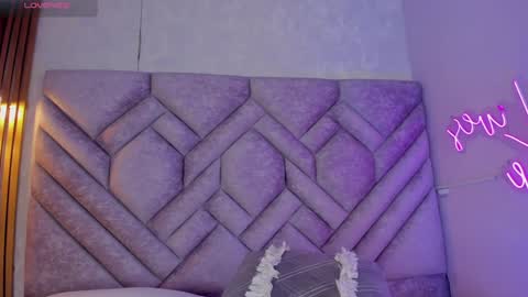 Lucy online show from December 2, 5:59 pm