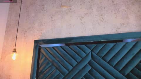 Lucy online show from October 4, 4:43 am