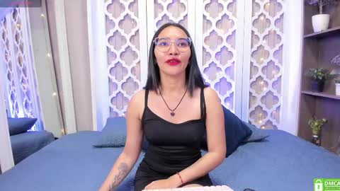 Snapshot of lucyy_liiu chatting on January 2, 6:01 pm Lucy Liiu online show from January 2, 6:01 pm