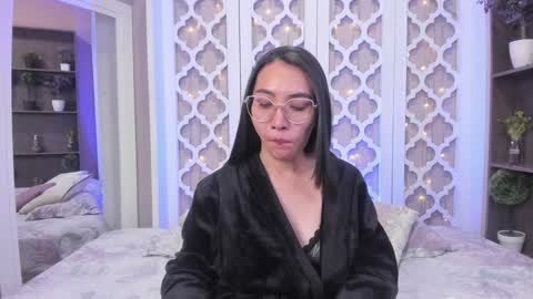 Snapshot of lucyy_liiu chatting on January 27, 11:43 pm Lucy Liiu online show from January 27, 11:43 pm