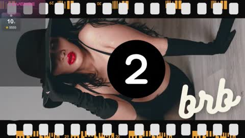 Lucy Liiu online show from October 30, 1:12 pm