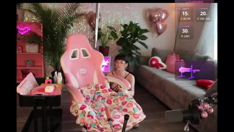 Lucy online show from April 12, 10:04 pm