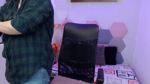 Snapshot of lui_fer01 chatting on October 12, 11:09 am lui_fer01 online show from October 12, 11:09 am
