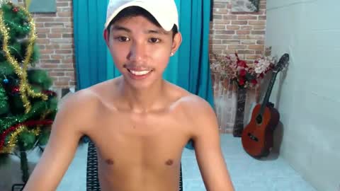 lui_the_fucker online show from December 26, 4:43 am