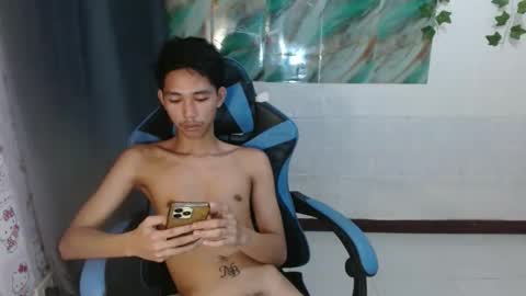 lui_the_fucker online show from December 23, 10:02 am