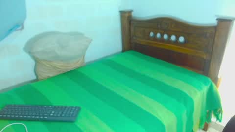 Snapshot of luigiluxs chatting on May 12, 2:08 am MY NAME IS LUIGI online show from May 12, 2:08 am